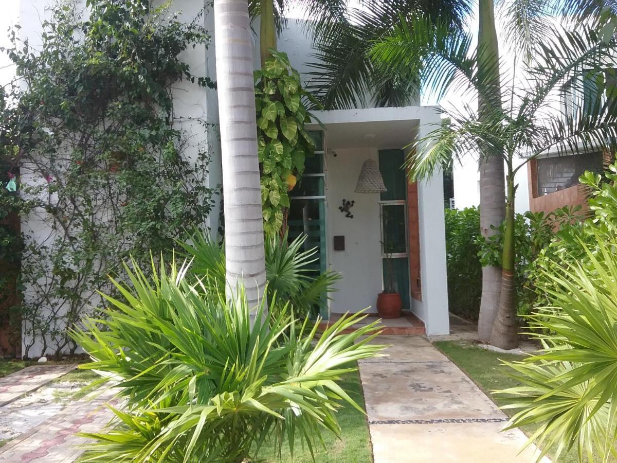 Casa Rioja Playacar Acomodação com café da manhã Playa del Carmen Exterior foto